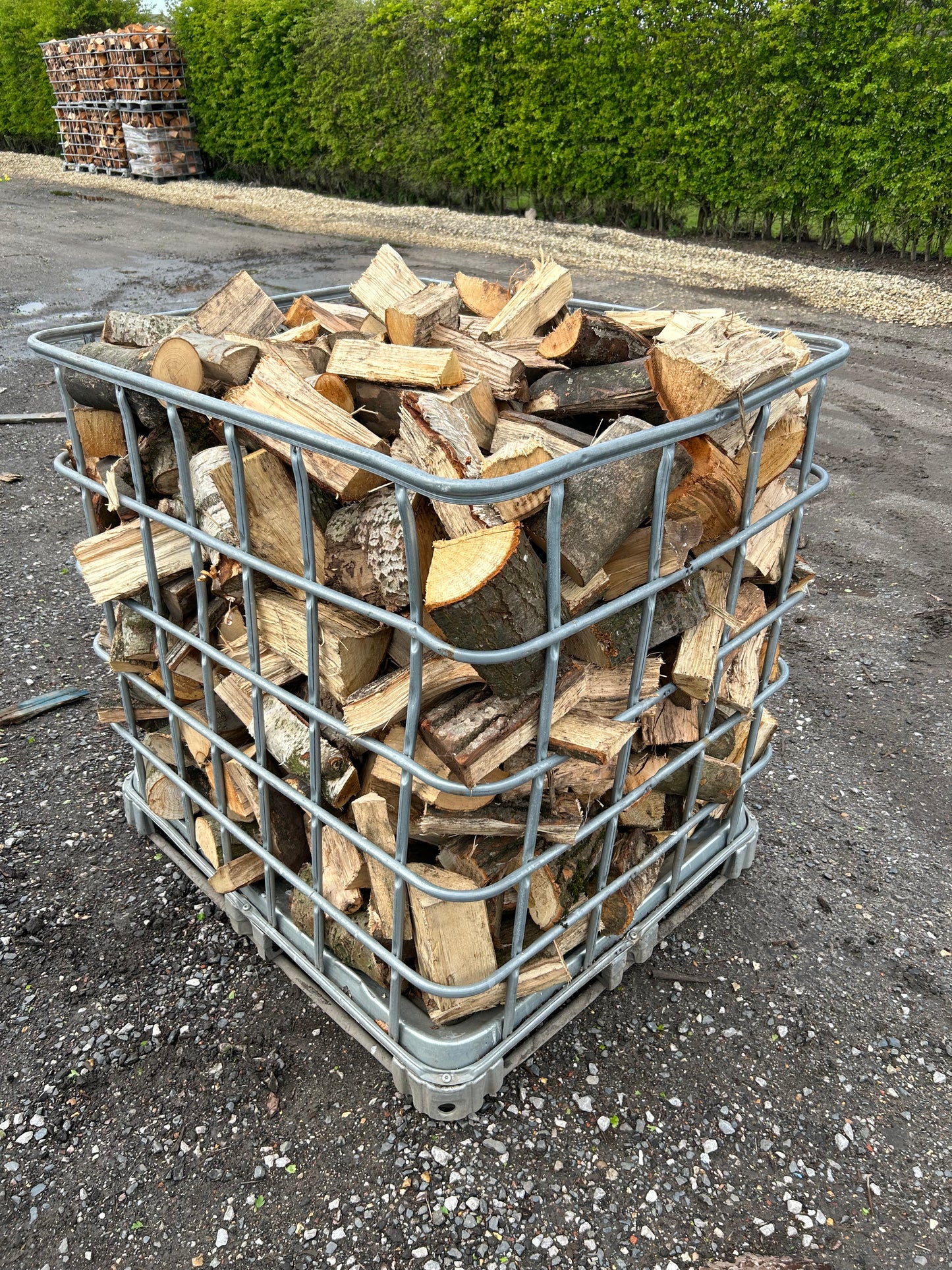 1.2m3 Cage of Seasoned Mixed Woods, Equal to 1.5 Ton Bags